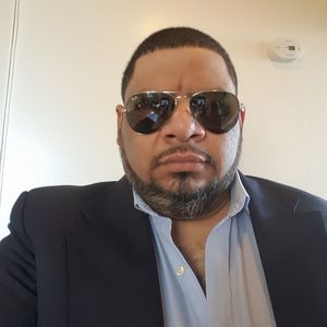 Meet your Posher, Anibal